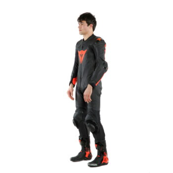 NXA3SS_DAINESE21M.00004FR_SN005751_CLOSEUP02-1920x0_I1XGBZ