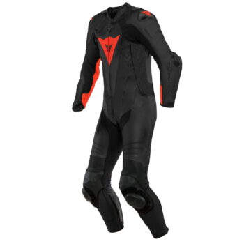 OQERBX_DAINESE21M.00004I3_SN005835_CLOSEUP01-1920x0_UVNVD0